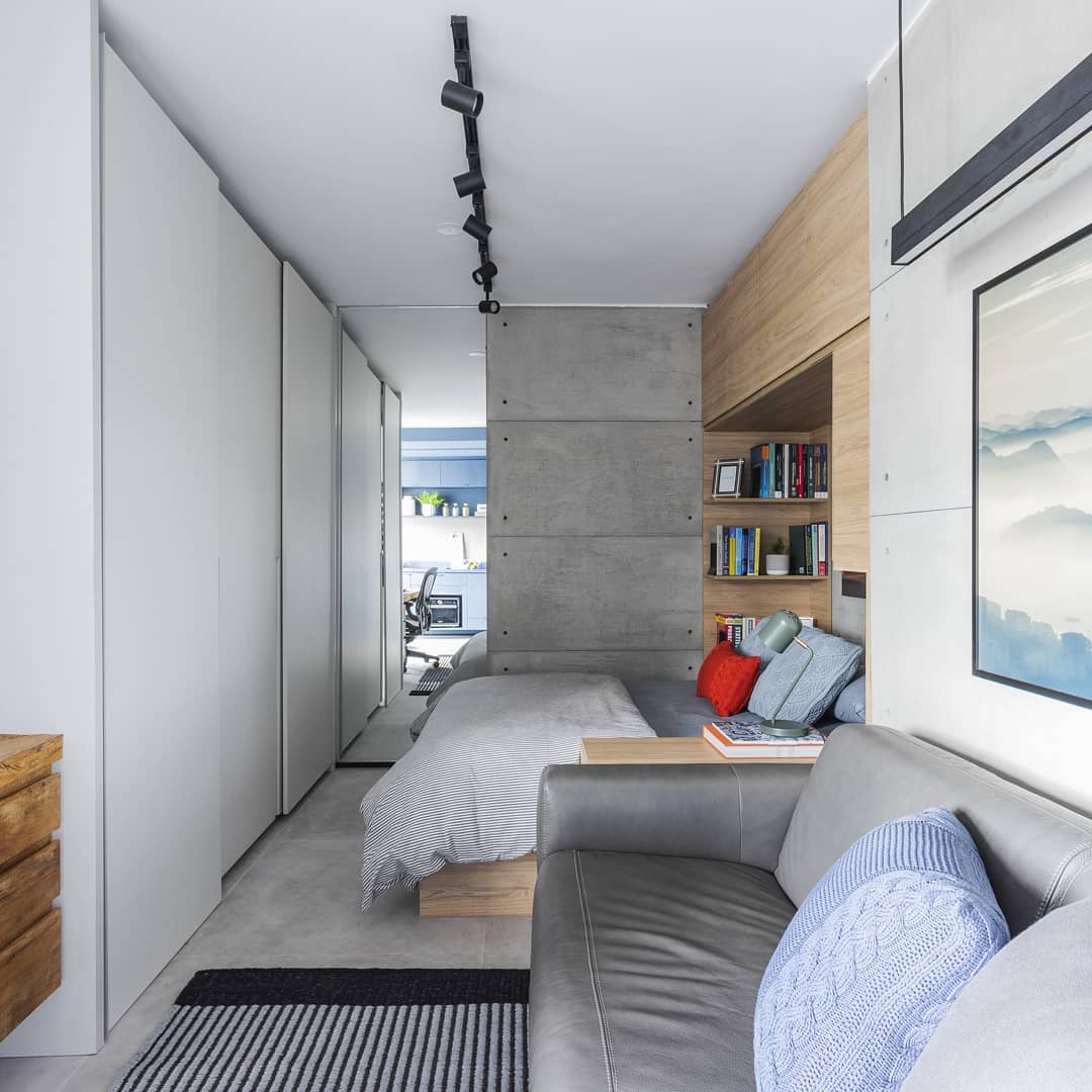 Apartamento studio compacto, exemplificando um layout eficiente.