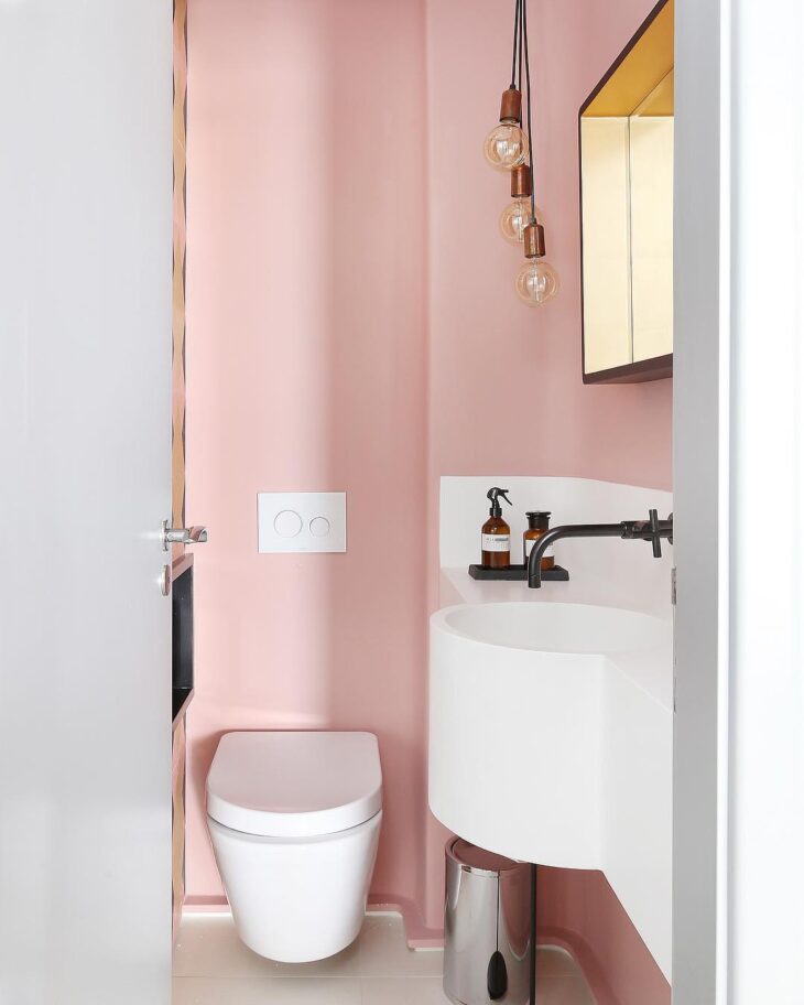 O ROSA É IDEAL PARA UM BANHEIRO DELICADO