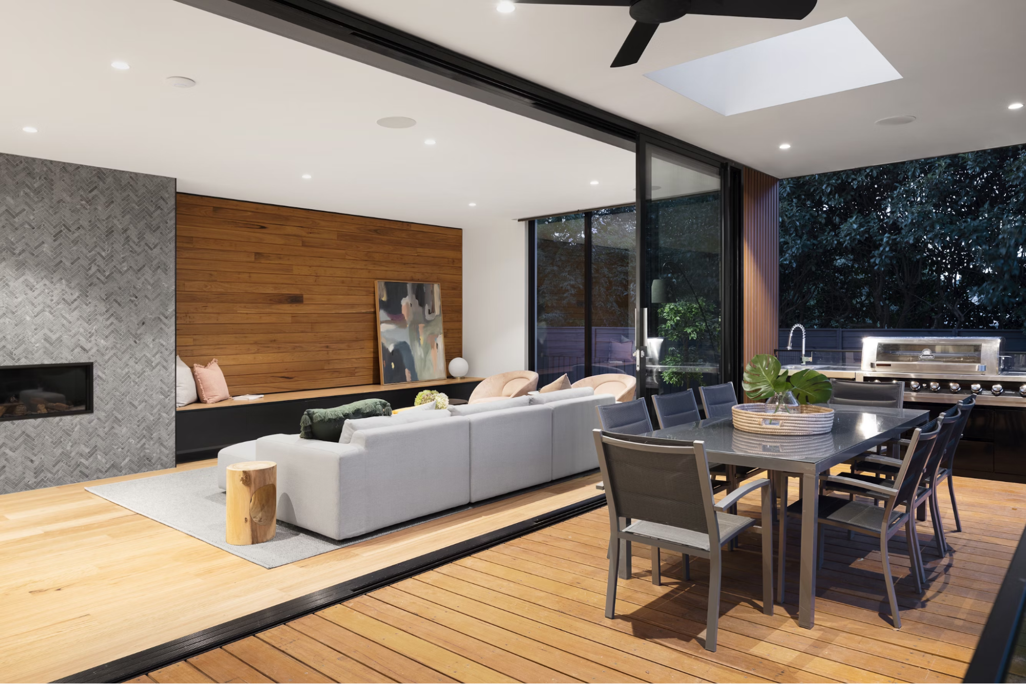 Uma imagem que ilustra como materiais de alta qualidade podem elevar a estética interior.