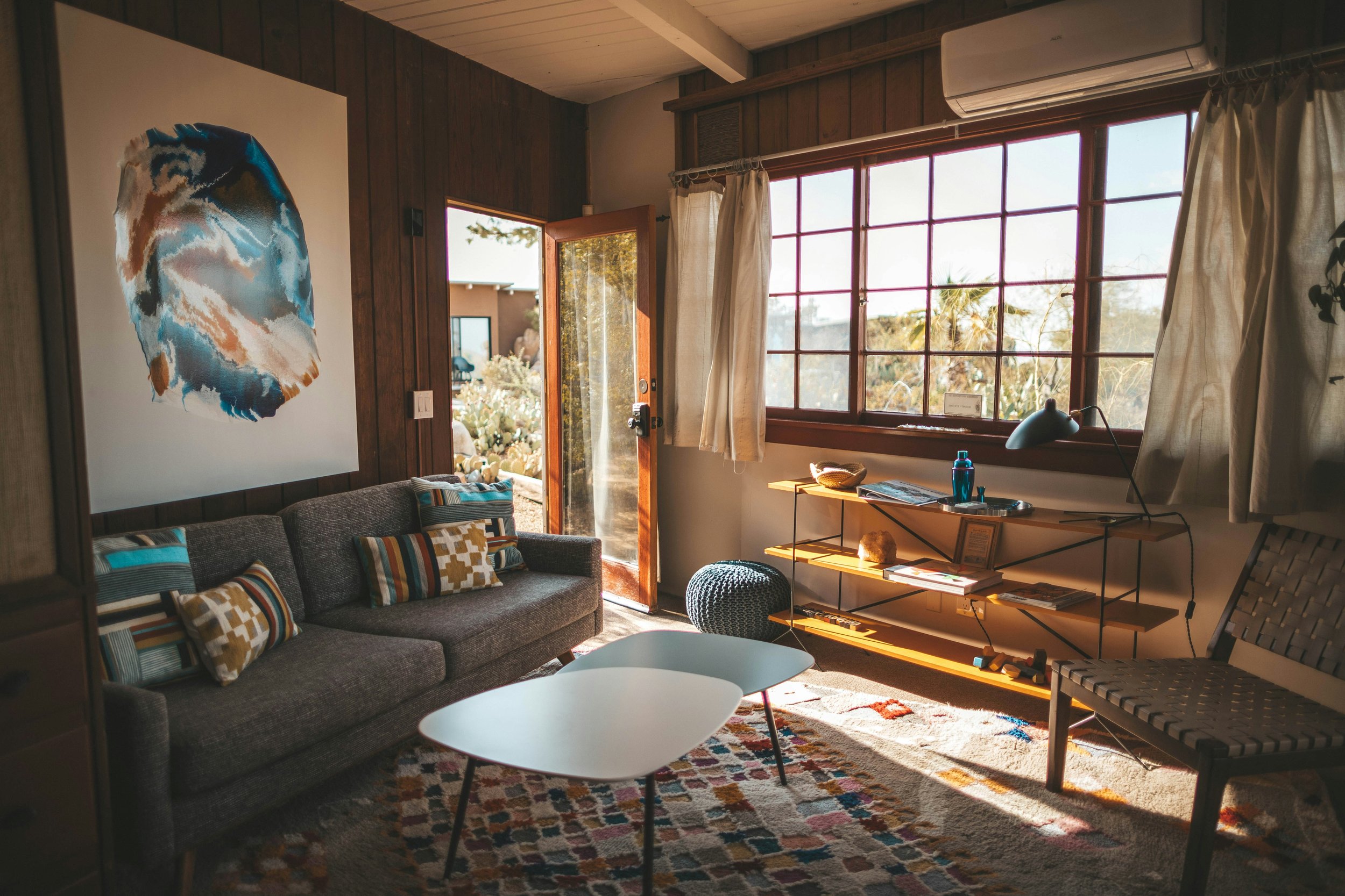 How to Improve Your Home Decor with Paintings in 2025 3 Uma pintura que pode ser utilizada para elevar a decoração de um espaço.