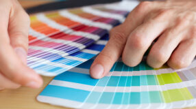 COLOR SALMON: 40 WAYS TO USE THIS LIGHT AND SOPHISTICATED SHADE 5 Imagem de combinação de cores.