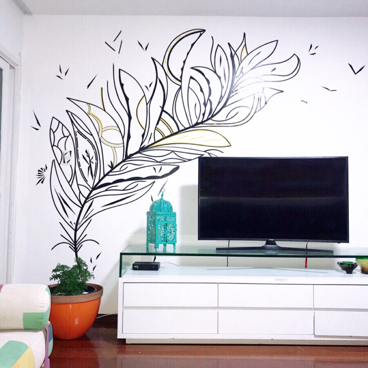 DECORATING WITH ELECTRICAL TAPE: 90 INSPIRATIONS TO DO NOW! 2 Vale apostar em fitas de cores diferentes para um visual ainda mais interessante