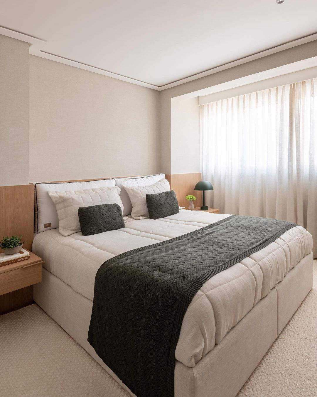 A peseira é ótima para deixar seu quarto mais aconchegante.