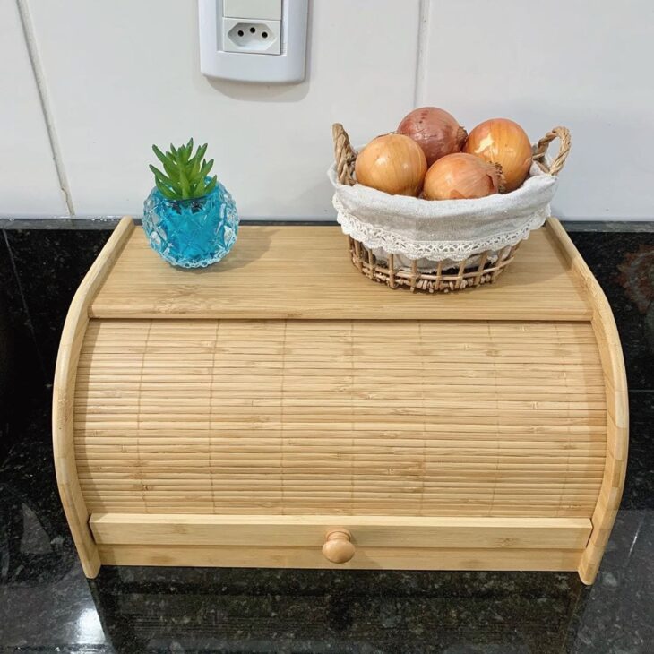 Grande modelo de lata que oferece sofisticação